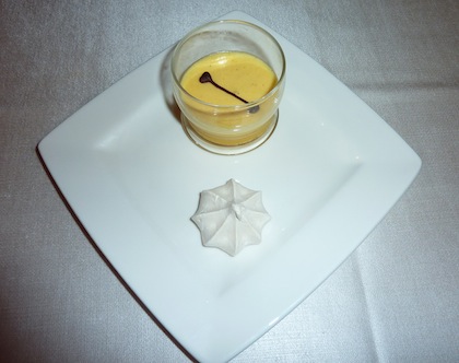 bavarese cream and merengue pre-dessert