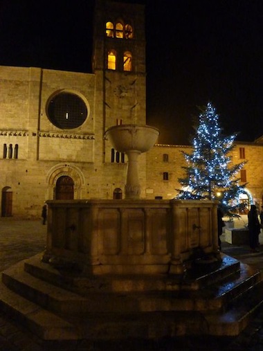 beautiful bevagna in umbria at Christmas